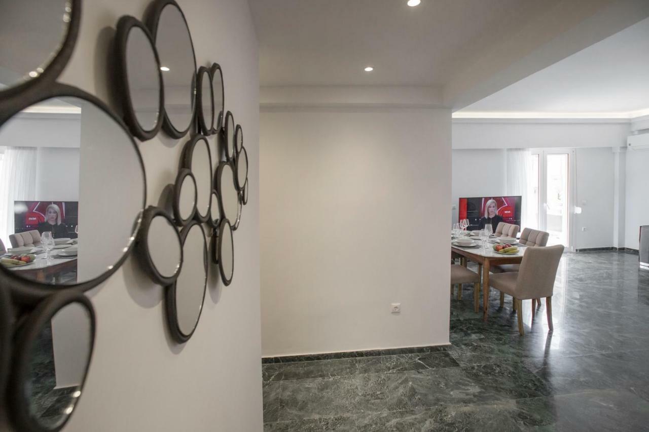 Roomy And Comfortable Apartment Near Acropolis By Ghh 아테네 외부 사진